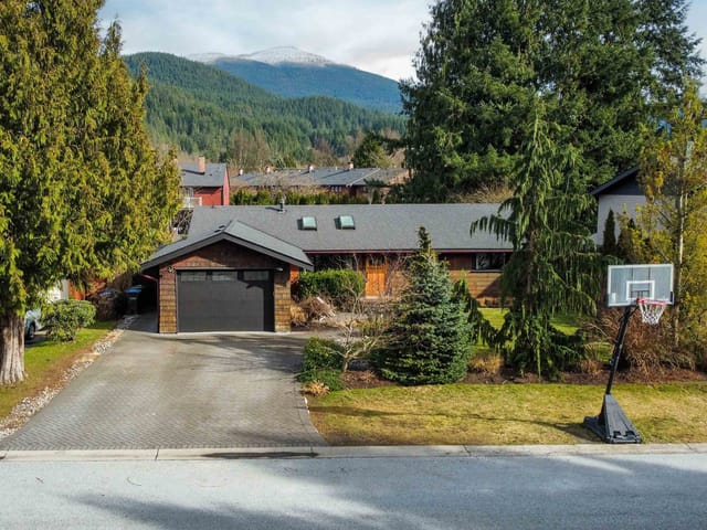 House for sale in Squamish, Squamish, 1518 Eagle Run Drive, 263117219 | Realtylink.org