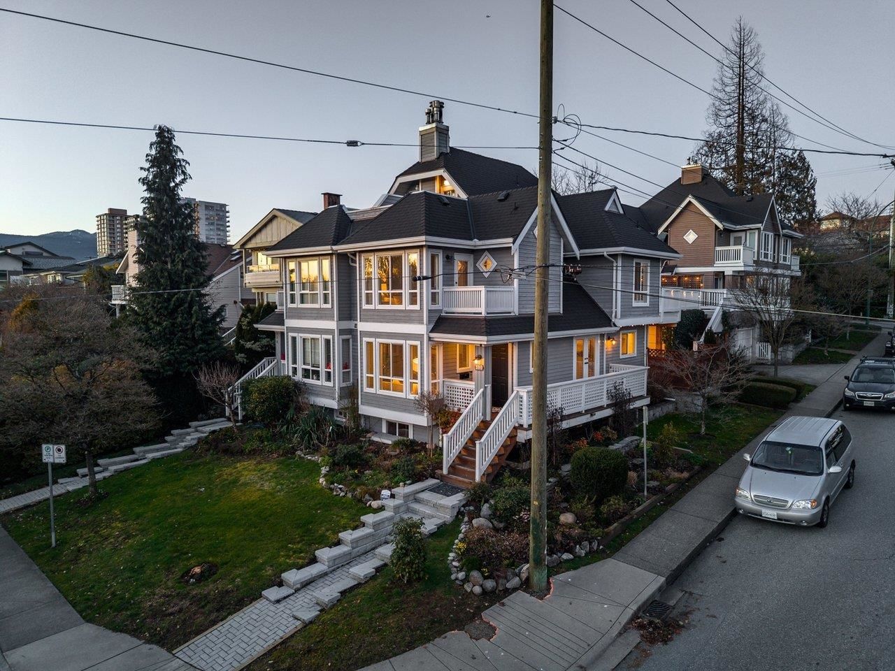 1/2 Duplex for sale in North Vancouver, North Vancouver, 280 E 5th Street, 263117275 | Realtylink.org