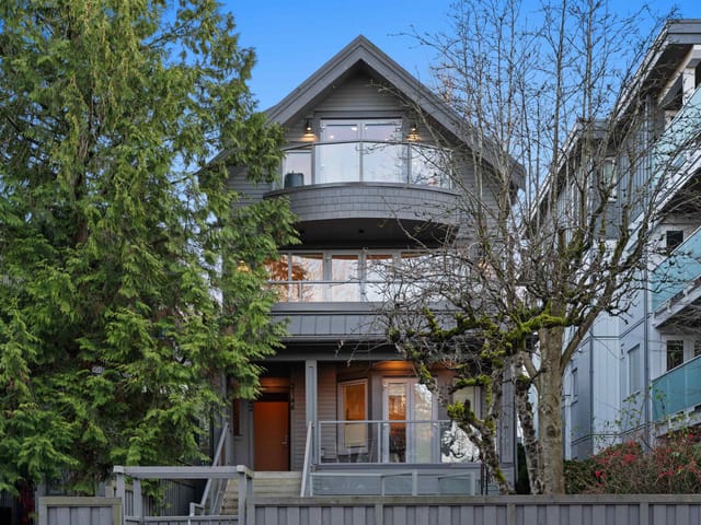 1/2 Duplex for sale in Vancouver, Vancouver West, 2142 W 1st Avenue, 263117356 | Realtylink.org