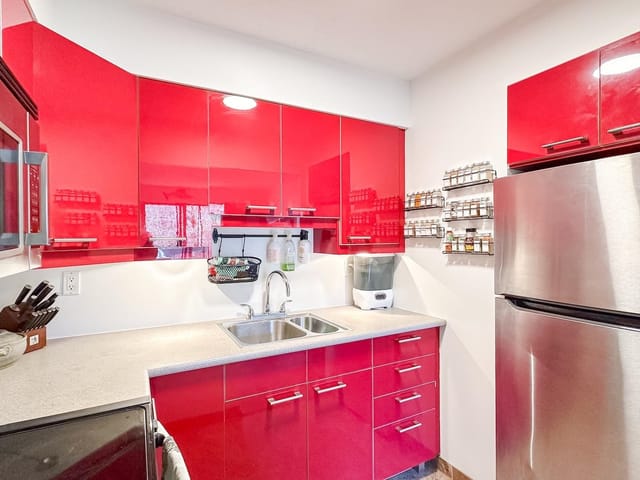 Apartment for sale in Vancouver, Vancouver West, 202 2080 Maple Street, 263117435 | Realtylink.org