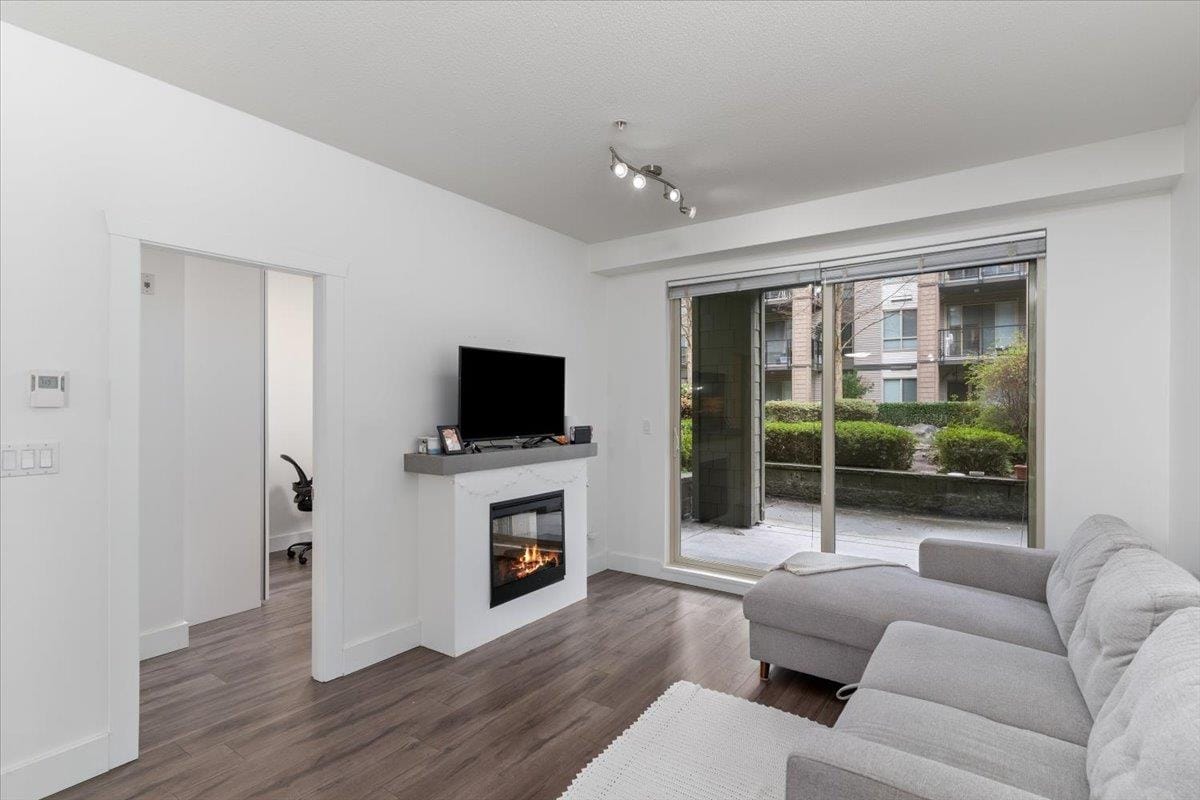 Apartment for sale in Burnaby, Burnaby South, 112 7478 Byrnepark Walk, 263117442 | Realtylink.org