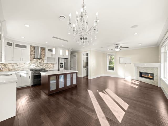 House for sale in Burnaby, Burnaby North, 7028 Broadway, 263117456 | Realtylink.org