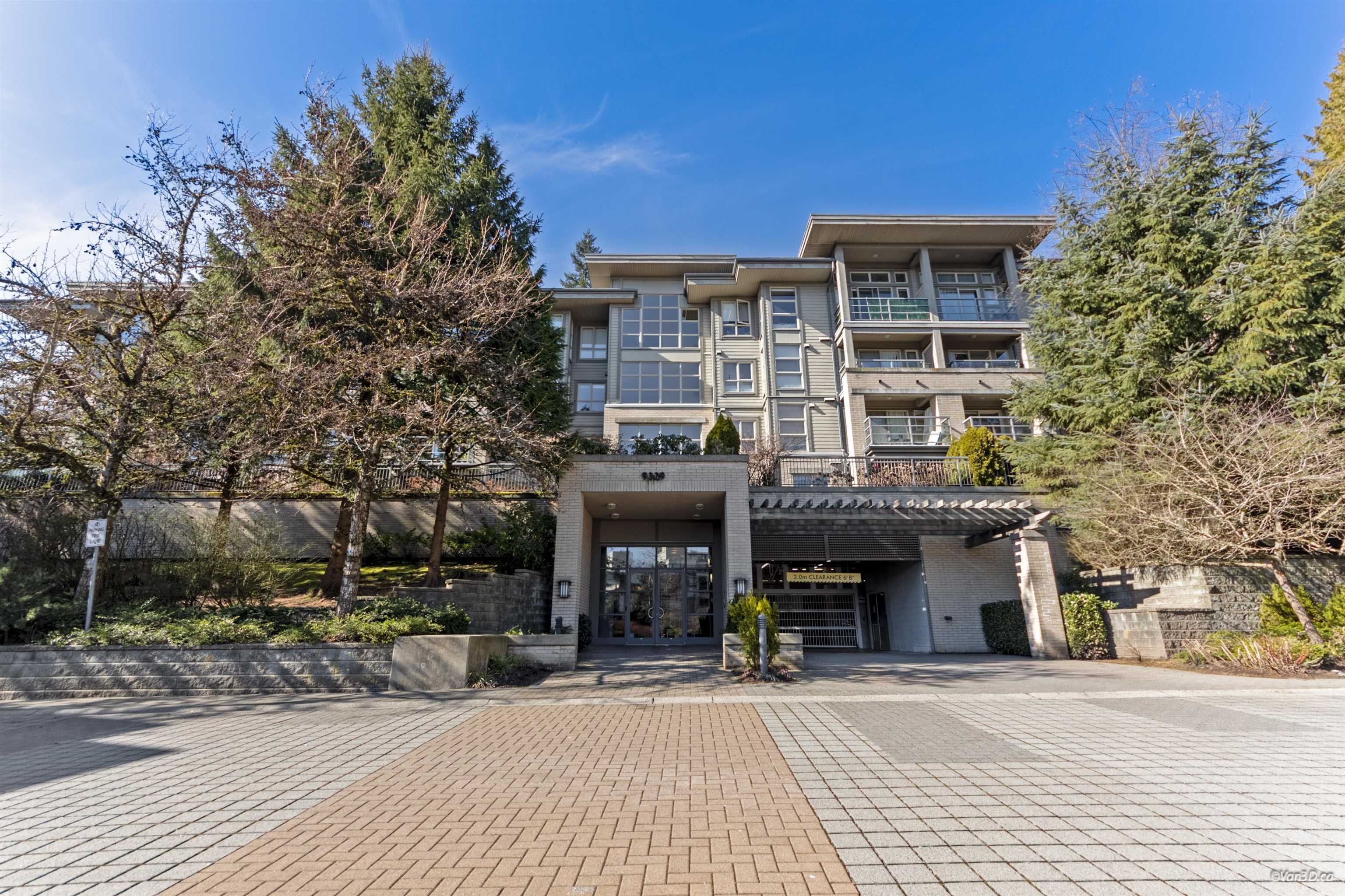 Apartment for sale in Burnaby, Burnaby North, 406 9329 University Crescent, 263117460 | Realtylink.org