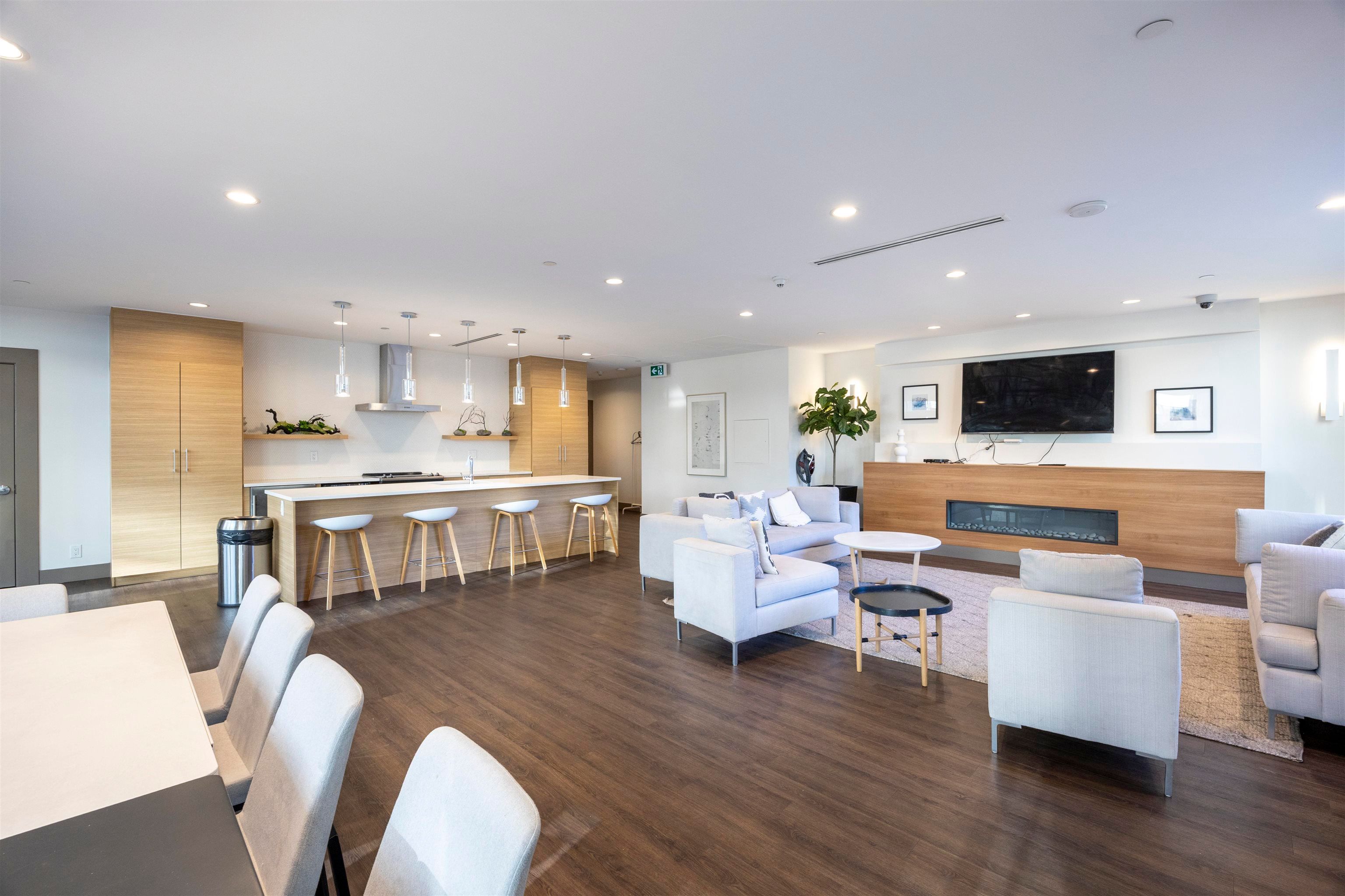 Apartment for sale in Vancouver, Vancouver East, 305 8580 River District Crossing, 263117465 | Realtylink.org