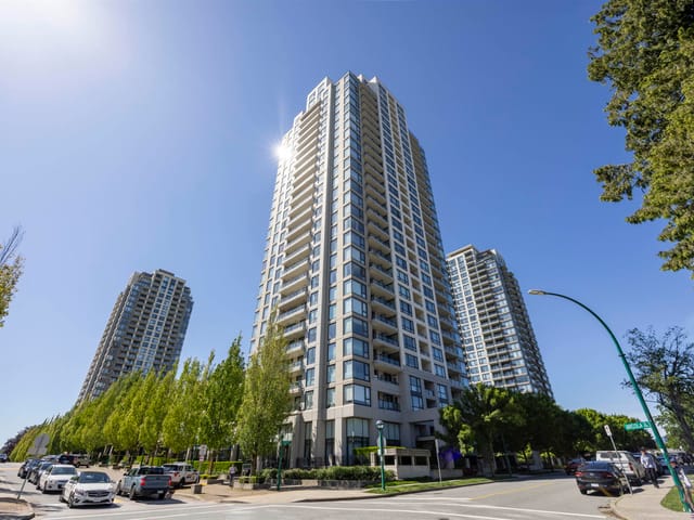 Apartment for sale in Burnaby, Burnaby South, 2103 7063 Hall Avenue, 263117477 | Realtylink.org