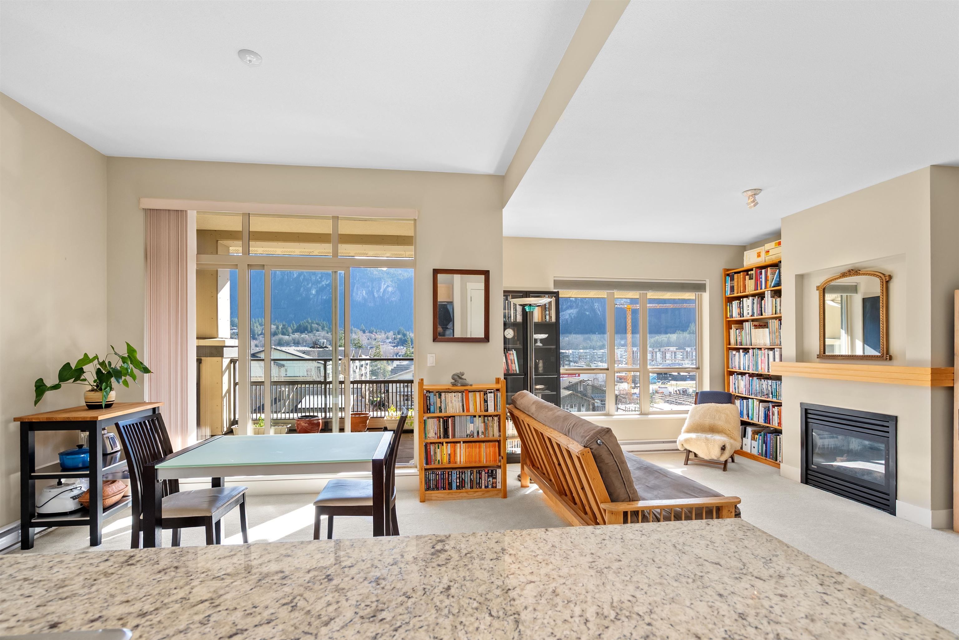 Apartment for sale in Squamish, Squamish, 602 1211 Village Green Way, 263117493 | Realtylink.org