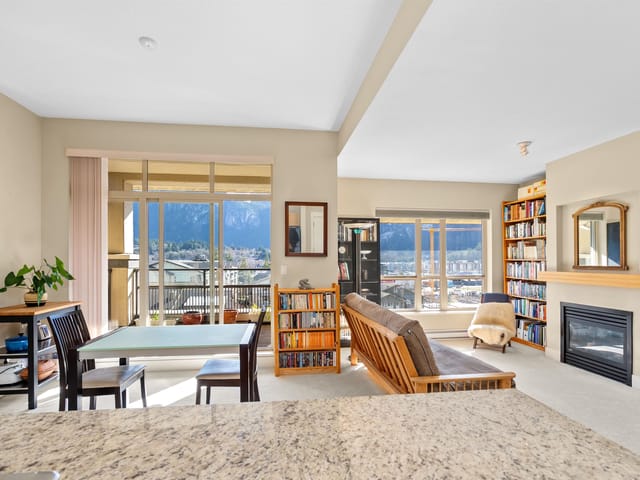 Apartment for sale in Squamish, Squamish, 602 1211 Village Green Way, 263117493 | Realtylink.org