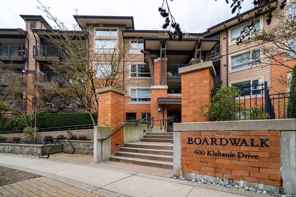 Apartment for sale in Port Moody, Port Moody, 113 600 Klahanie Drive, 263117590 | Realtylink.org