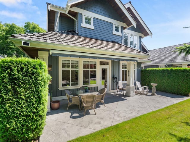 Townhouse for sale in Surrey, South Surrey White Rock, 9 15715 34 Avenue, 263117601 | Realtylink.org
