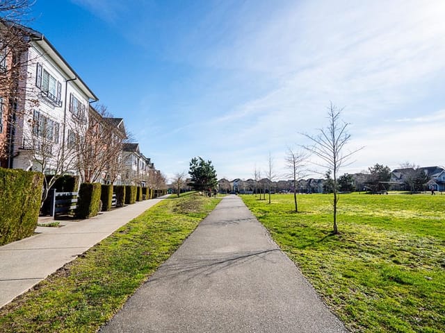 Townhouse for sale in Surrey, Cloverdale, 6 7348 192a Street, 263117608 | Realtylink.org