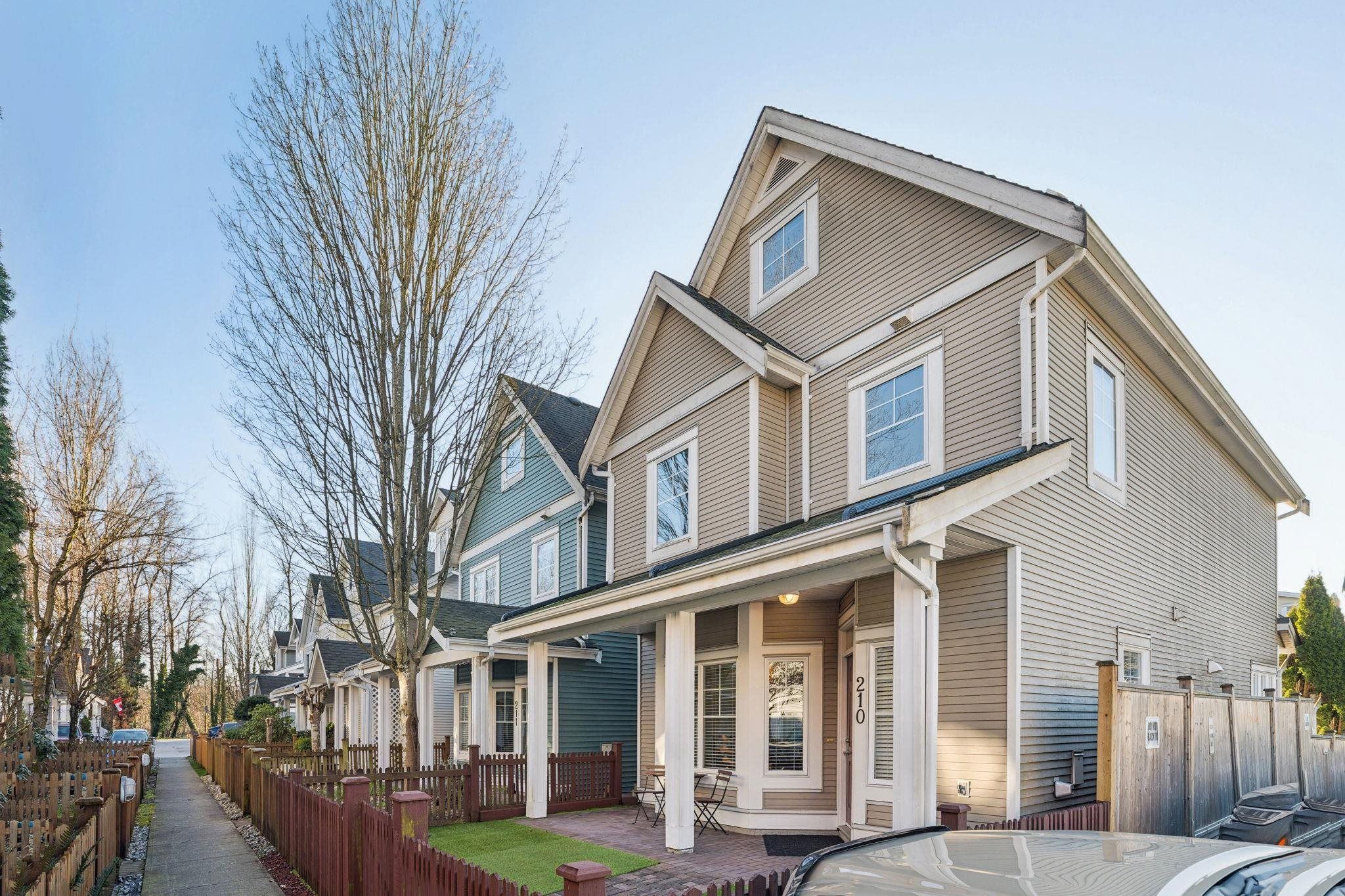 House for sale in Coquitlam, Coquitlam, 210 3000 Riverbend Drive, 263117611 | Realtylink.org