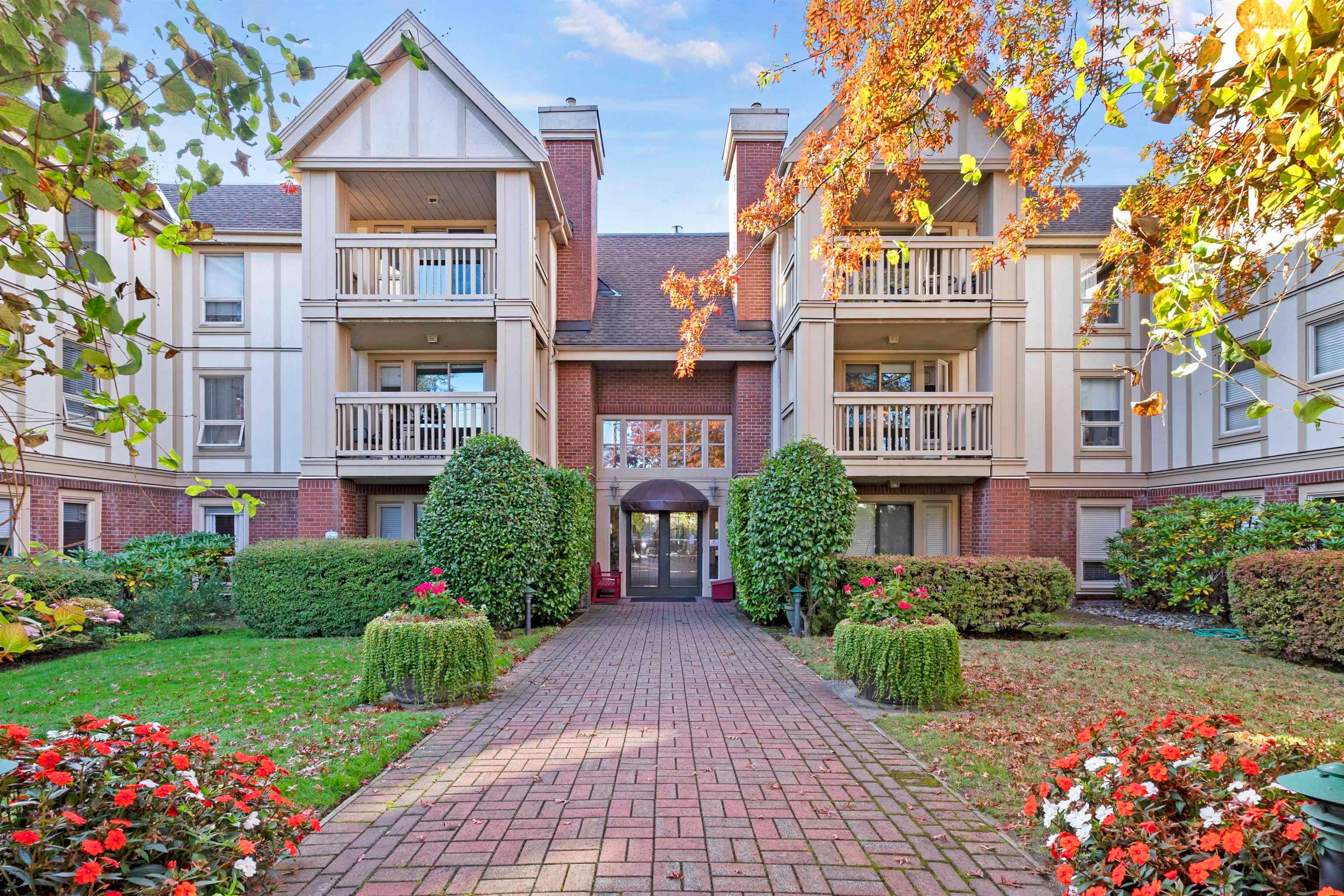 Apartment for sale in West Vancouver, West Vancouver, 205 843 22nd Street, 263117616 | Realtylink.org