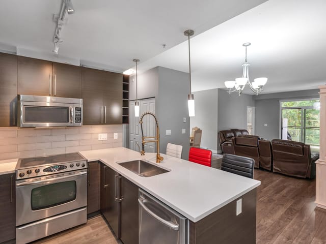 Apartment for sale in Surrey, Surrey, 411 14358 60 Avenue, 263117639 | Realtylink.org