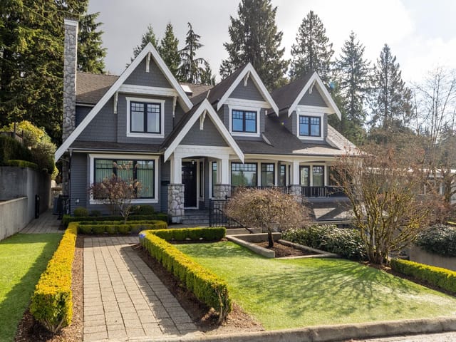 House for sale in North Vancouver, North Vancouver, 4228 Skyline Drive, 263117650 | Realtylink.org