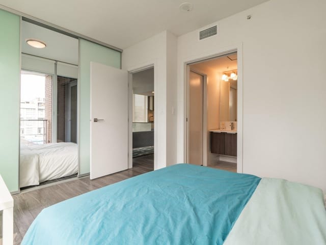 Apartment for sale in Vancouver, Vancouver West, 1802 1283 Howe Street, 263117665 | Realtylink.org