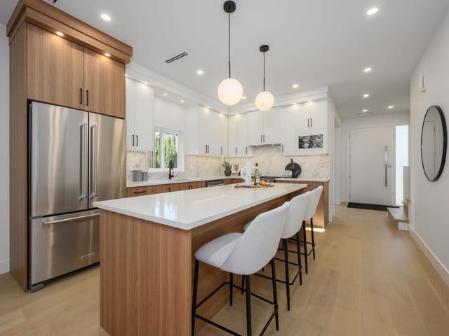 1/2 Duplex for sale in Burnaby, Burnaby South, 4 6176 Elgin Avenue, 263117768 | Realtylink.org