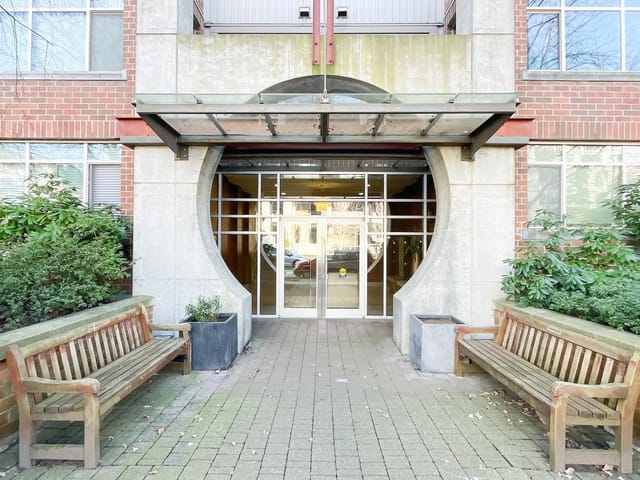 Apartment for sale in Richmond, Richmond, 228 9288 Odlin Road, 263117770 | Realtylink.org