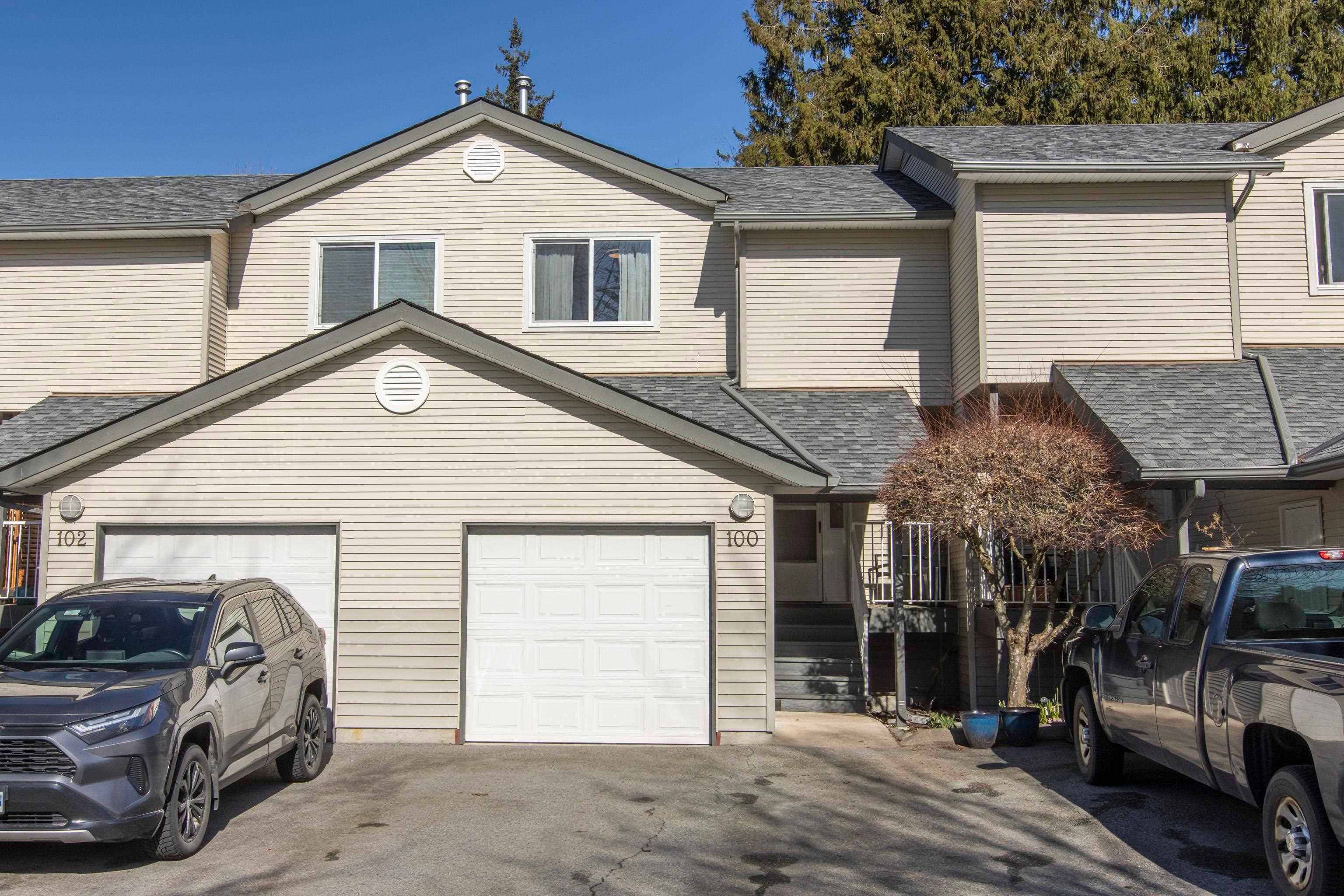 Townhouse for sale in Squamish, Squamish, 100 39920 Government Road, 263117802 | Realtylink.org