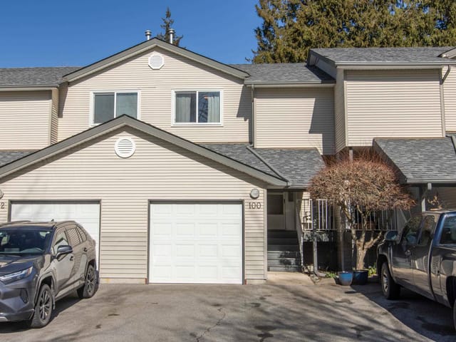 Townhouse for sale in Squamish, Squamish, 100 39920 Government Road, 263117802 | Realtylink.org