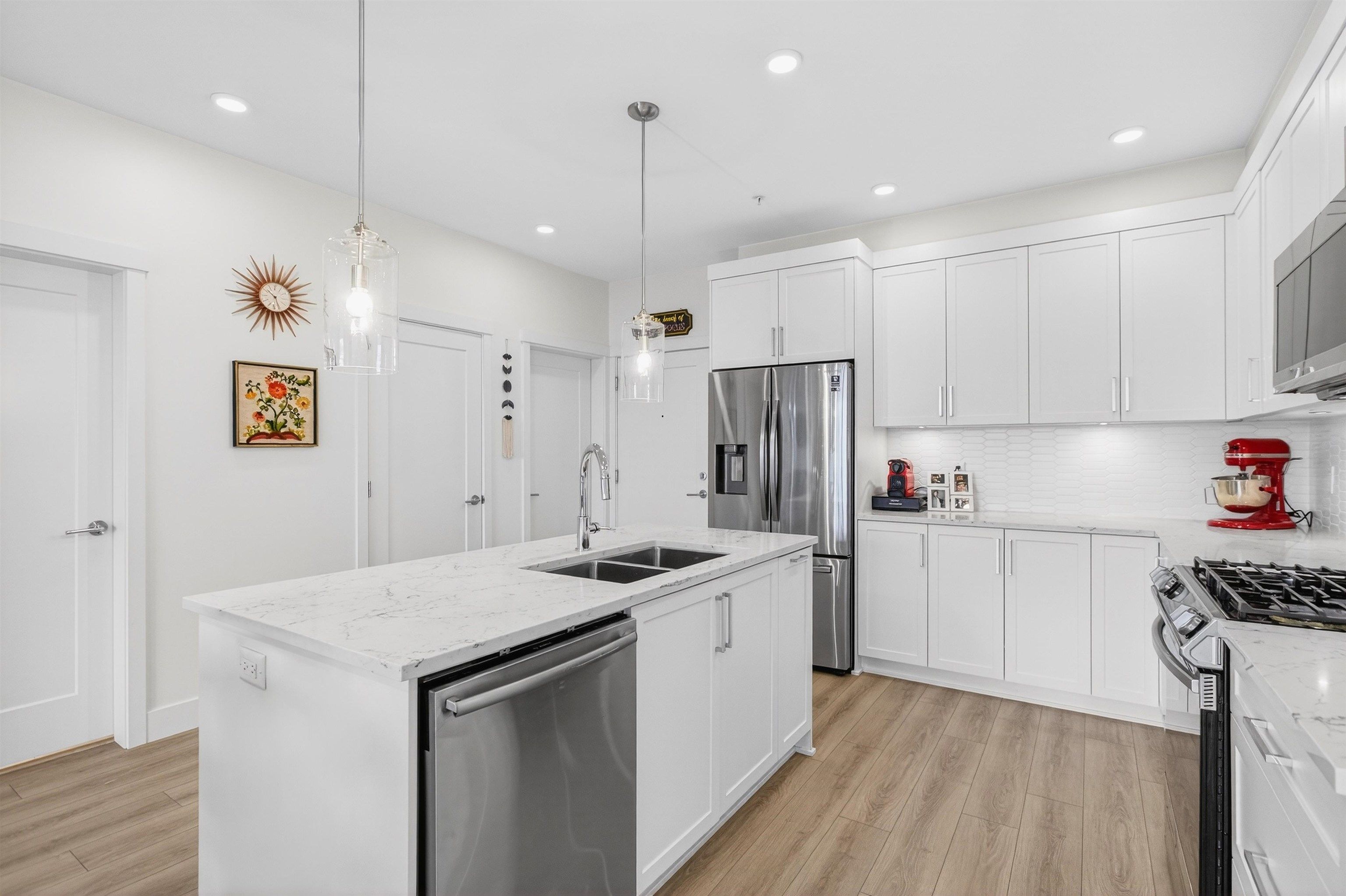 Apartment for sale in Maple Ridge, Maple Ridge, 406 11865 227 Street, 263117812 | Realtylink.org