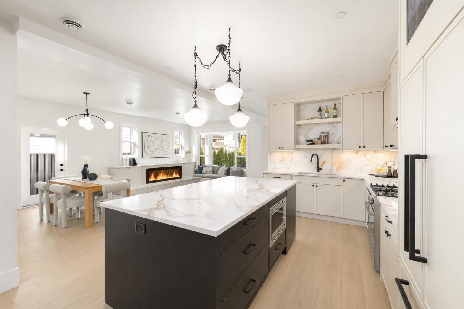 1/2 Duplex for sale in Coquitlam, Coquitlam, 101 646 Girard Avenue, 263117852 | Realtylink.org