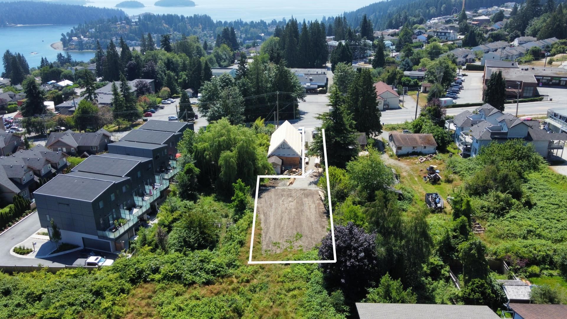 Lot for sale in Gibsons, Sunshine Coast, 746 Gibsons Way, 263117858 | Realtylink.org