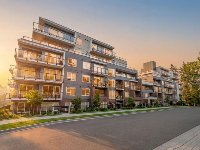 Apartment for sale in Port Moody, Port Moody, 305 2002 St. George Street, 263117863 | Realtylink.org