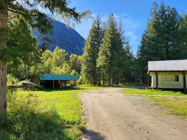 Manufactured Home for sale in Pemberton, Pemberton, 9304 Upper Lillooet River Fsr, 263117916 | Realtylink.org