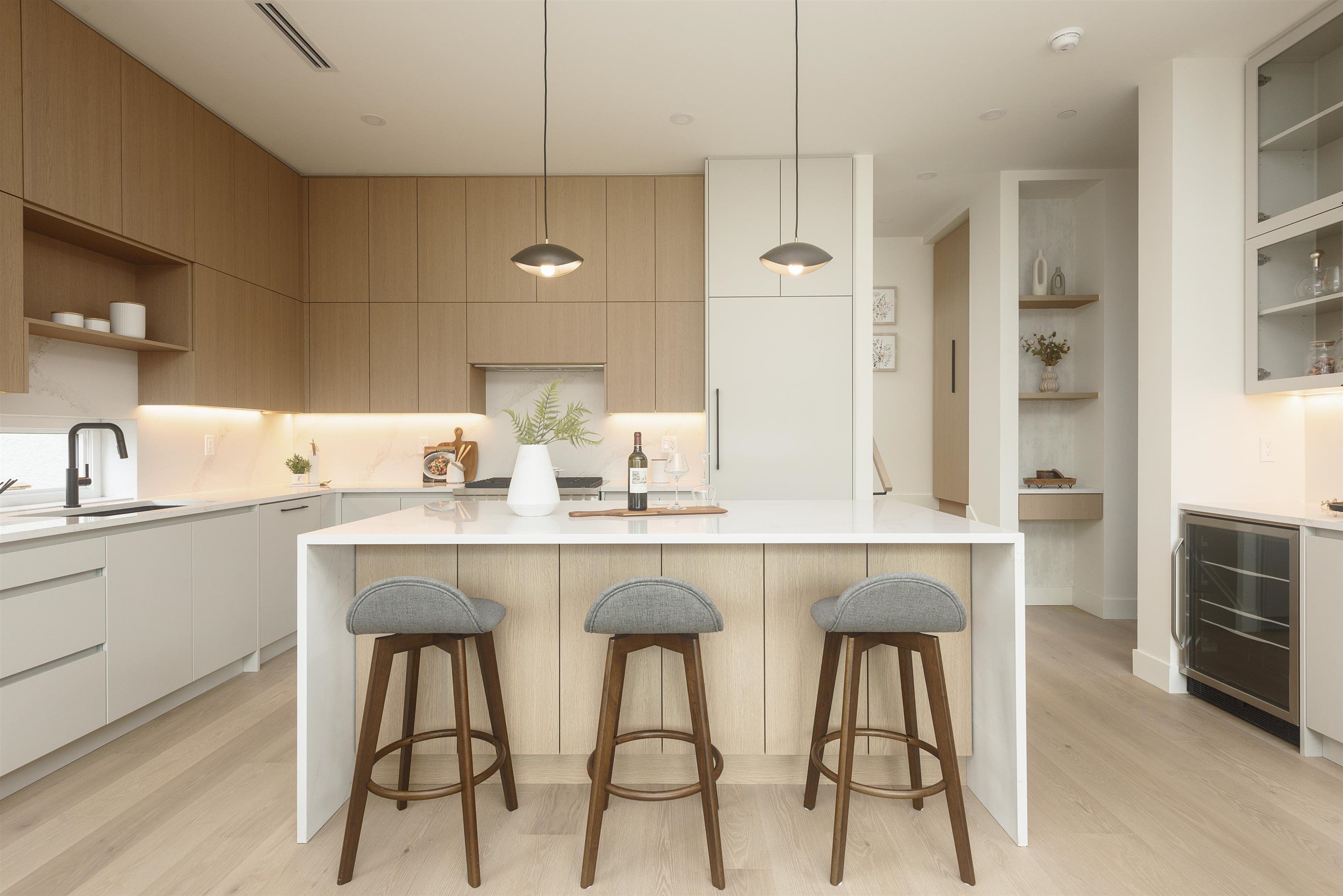 1/2 Duplex for sale in Vancouver, Vancouver East, 2 735 E 10th Avenue, 263117964 | Realtylink.org