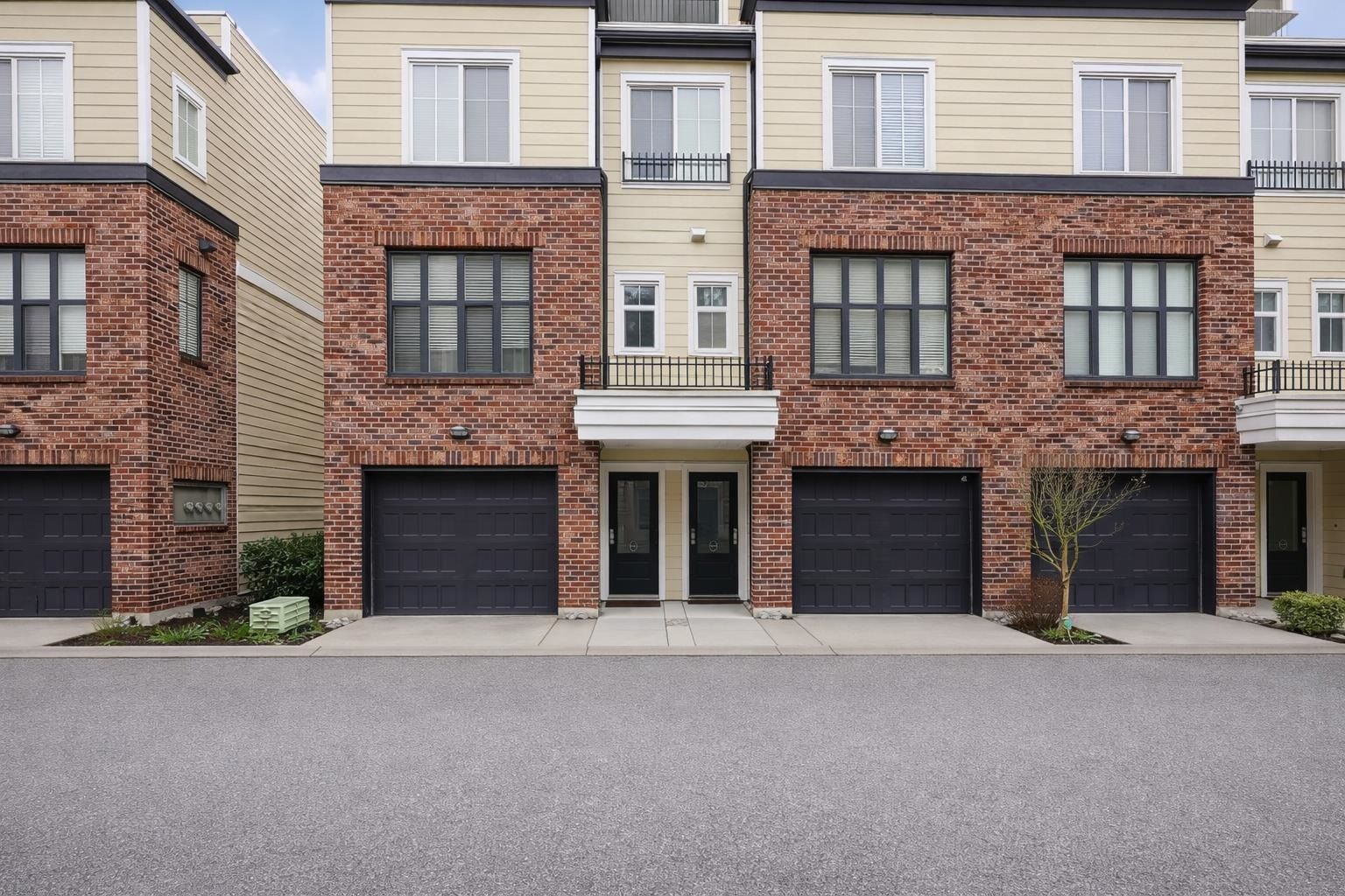 Townhouse for sale in Surrey, South Surrey White Rock, 13 15588 32 Avenue, 263118037 | Realtylink.org