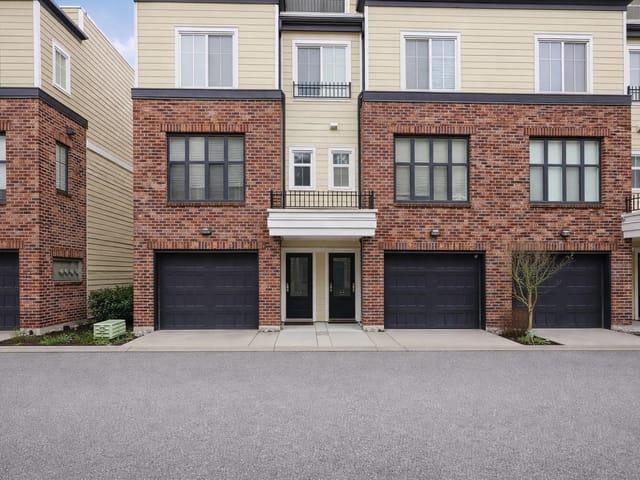 Townhouse for sale in Surrey, South Surrey White Rock, 13 15588 32 Avenue, 263118037 | Realtylink.org