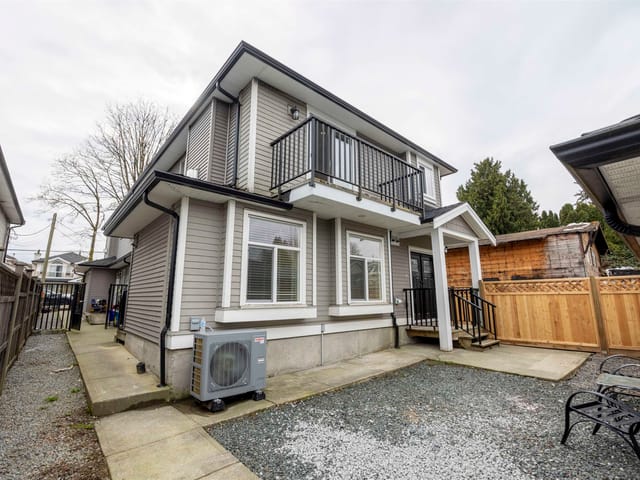 1/2 Duplex for sale in Burnaby, Burnaby North, 5705 Woodsworth Street, 263118038 | Realtylink.org