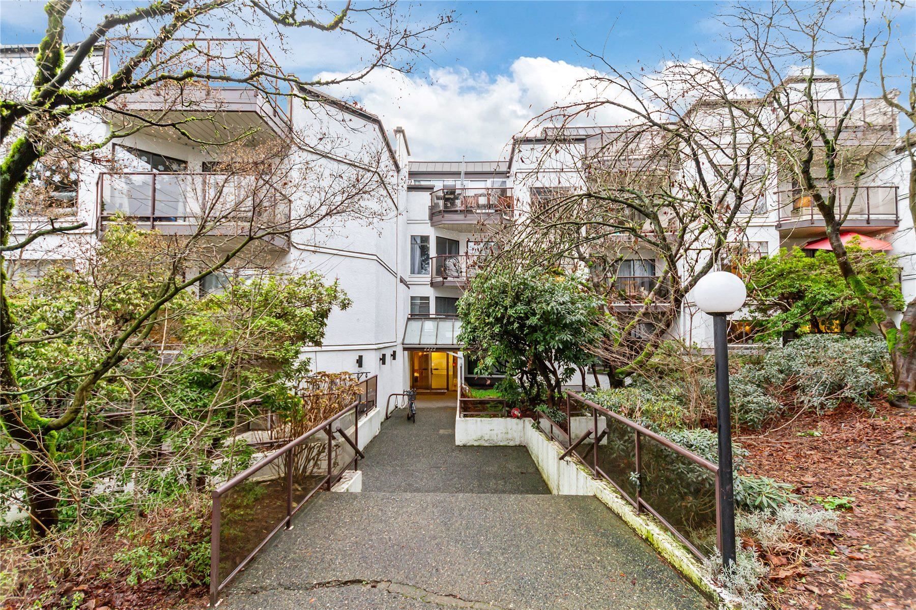 Apartment for sale in Vancouver, Vancouver East, 201 2222 Prince Edward Street, 263118210 | Realtylink.org