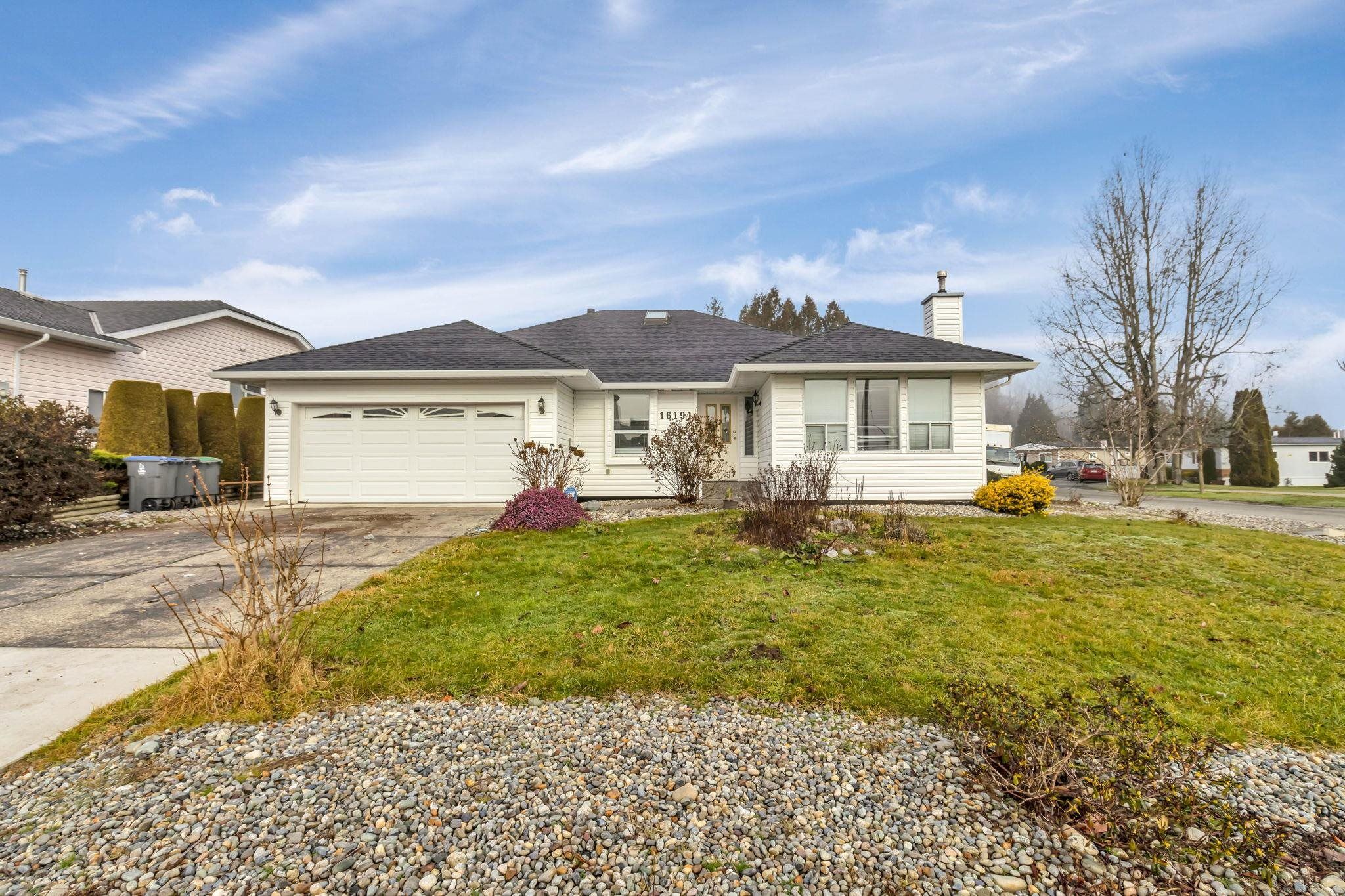 House for sale in Surrey, South Surrey White Rock, 16191 16a Avenue, 263118259 | Realtylink.org