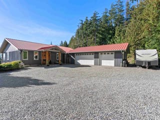 House for sale in Roberts Creek, Sunshine Coast, 2440 Sunshine Coast Highway, 263118260 | Realtylink.org