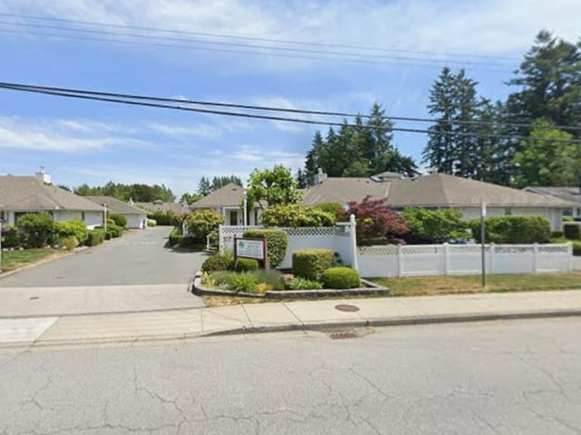 Townhouse for sale in Surrey, South Surrey White Rock, 110 2460 156 Street, 263118311 | Realtylink.org