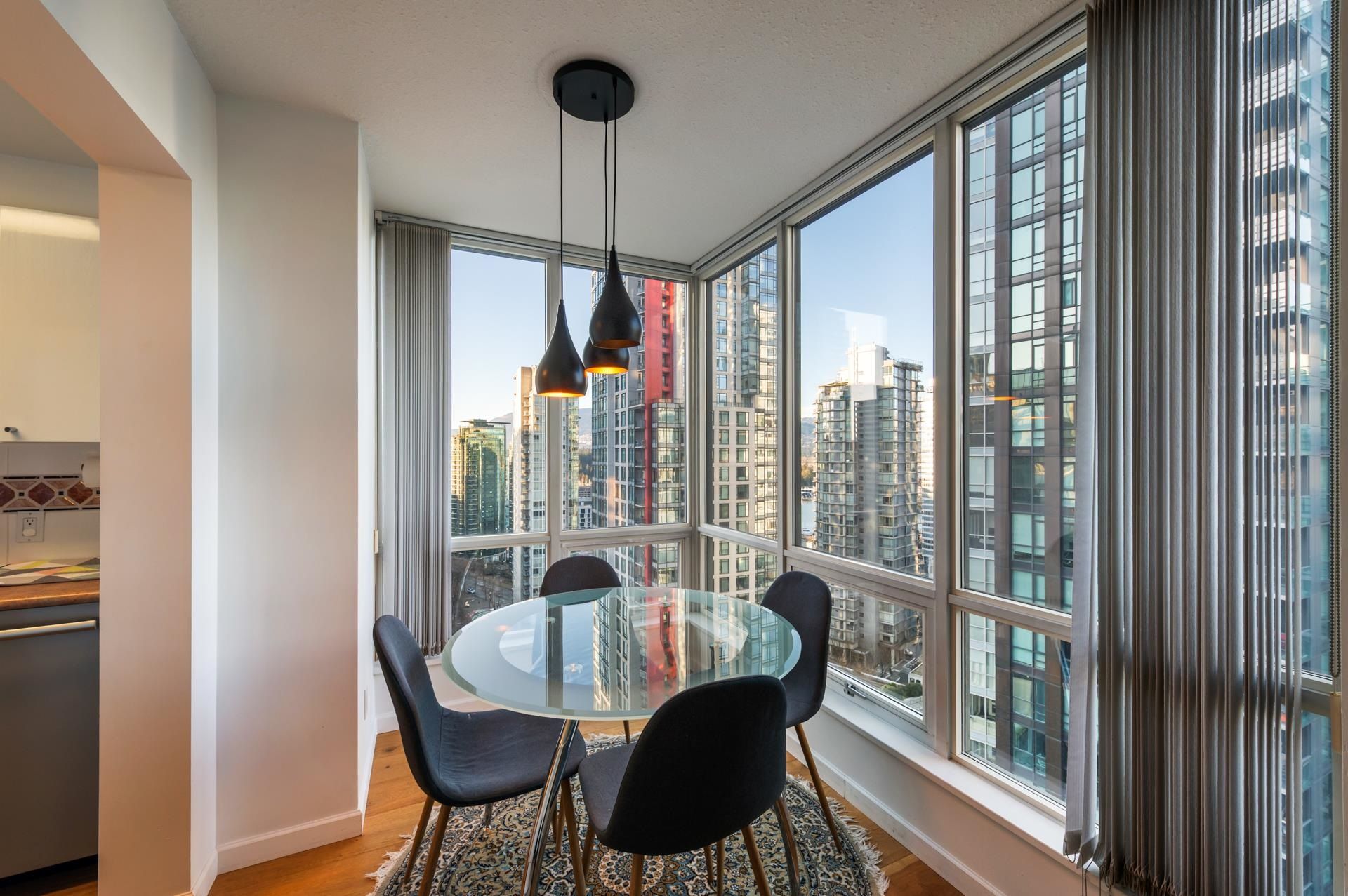 Apartment for sale in Vancouver, Vancouver West, 2103 1166 Melville Street, 263118327 | Realtylink.org