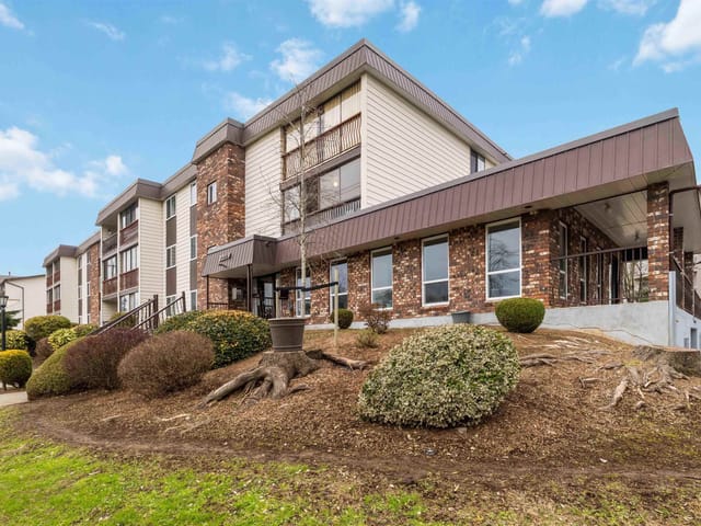 Apartment for sale in Abbotsford, Abbotsford, 201 32119 Old Yale Road, 263118434 | Realtylink.org