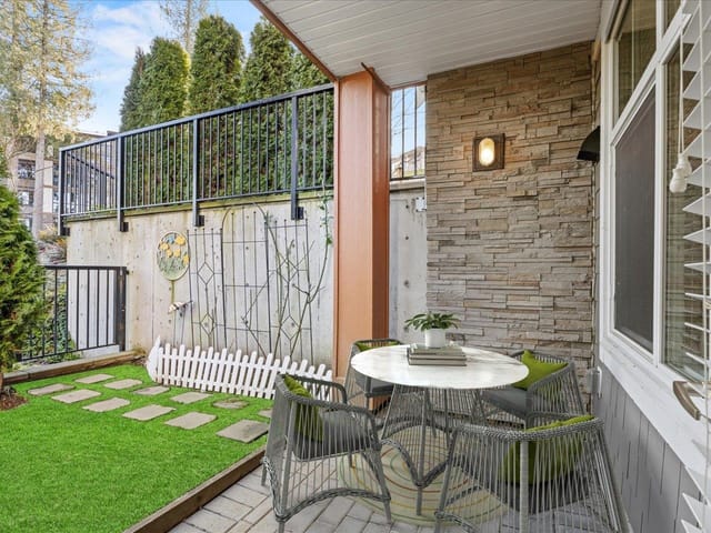 Apartment for sale in Surrey, South Surrey White Rock, 101 14605 McDougall Drive, 263118435 | Realtylink.org