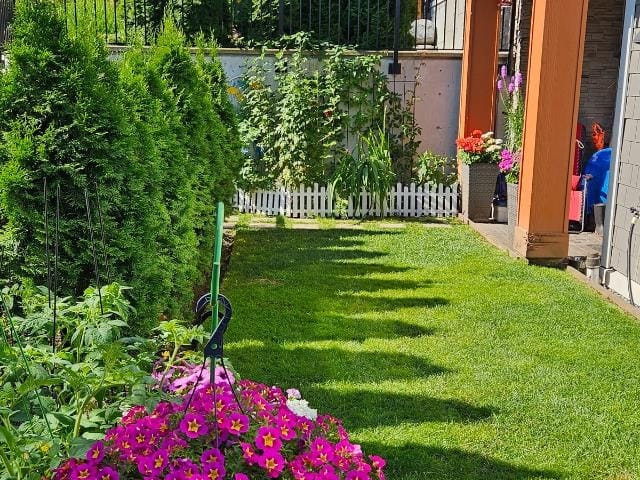 Apartment for sale in Surrey, South Surrey White Rock, 101 14605 McDougall Drive, 263118435 | Realtylink.org