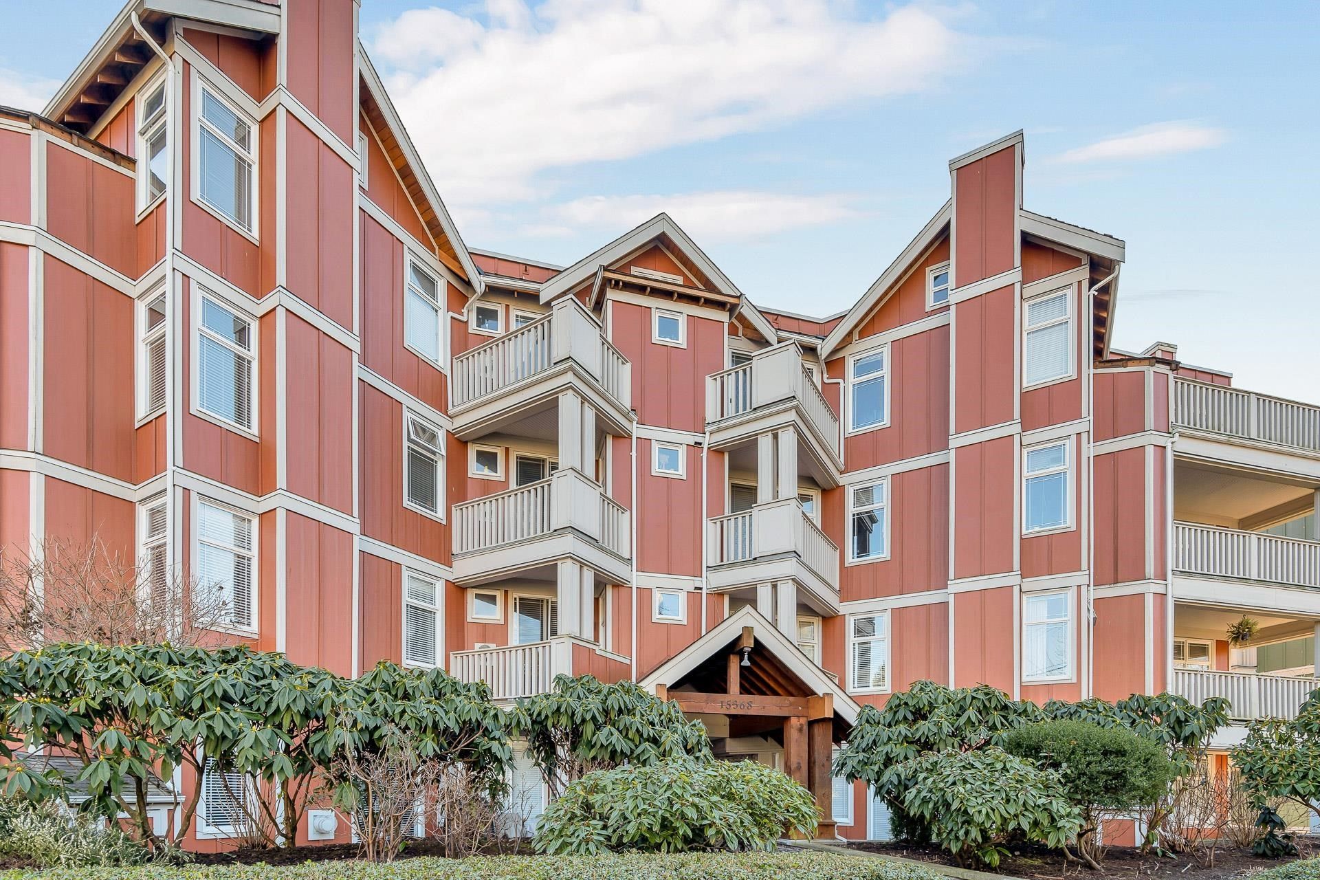 Apartment for sale in Surrey, South Surrey White Rock, 209 15368 16a Avenue, 263118445 | Realtylink.org