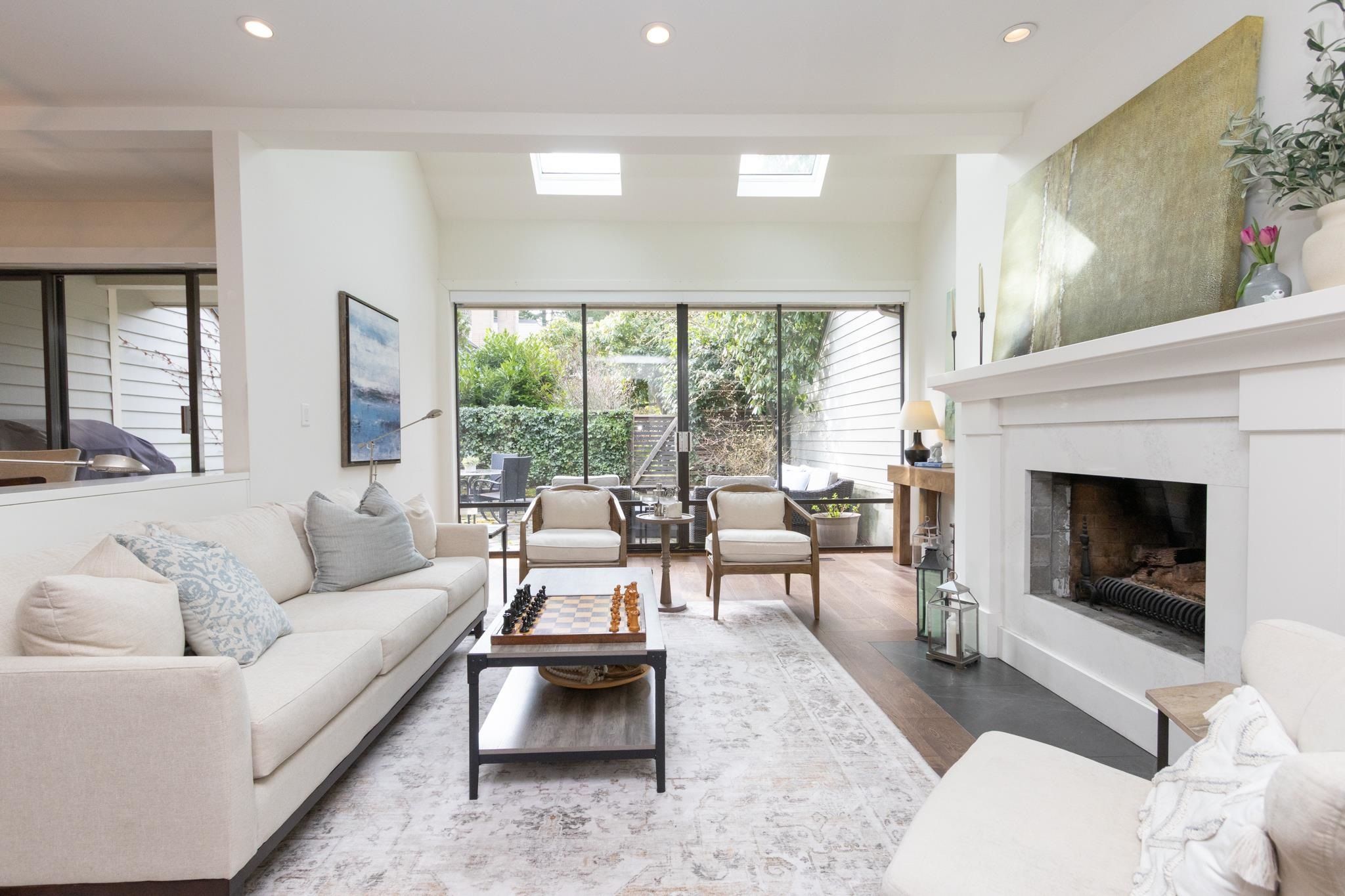 Townhouse for rent in West Vancouver, West Vancouver, 13 4957 Marine Drive, 263118462 | Realtylink.org