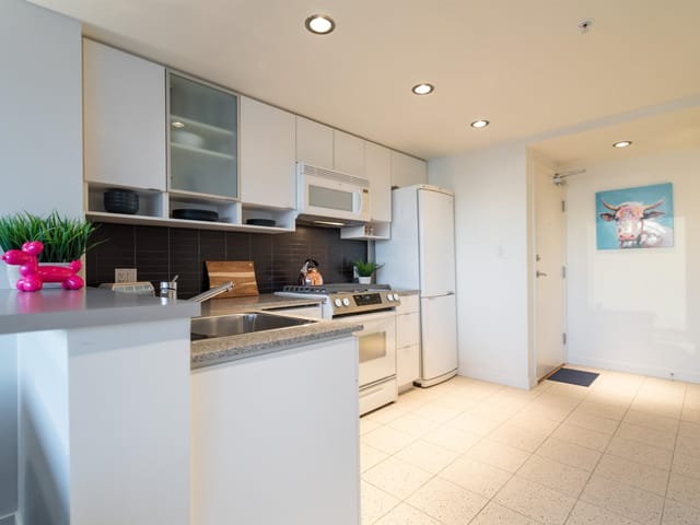 Apartment for sale in Vancouver, Vancouver West, 2106 939 Expo Boulevard, 263118519 | Realtylink.org