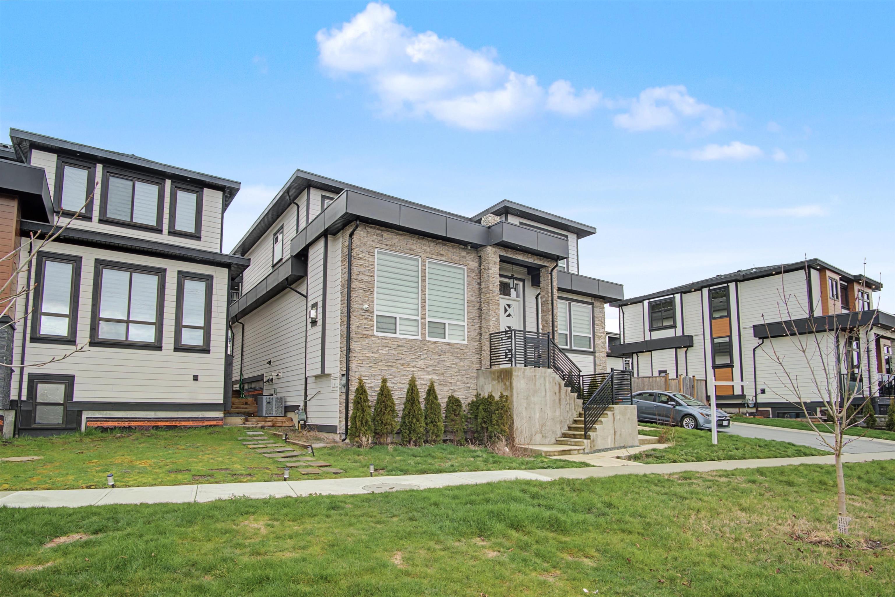 House for sale in Surrey, South Surrey White Rock, 16685 15a Avenue, 263118689 | Realtylink.org