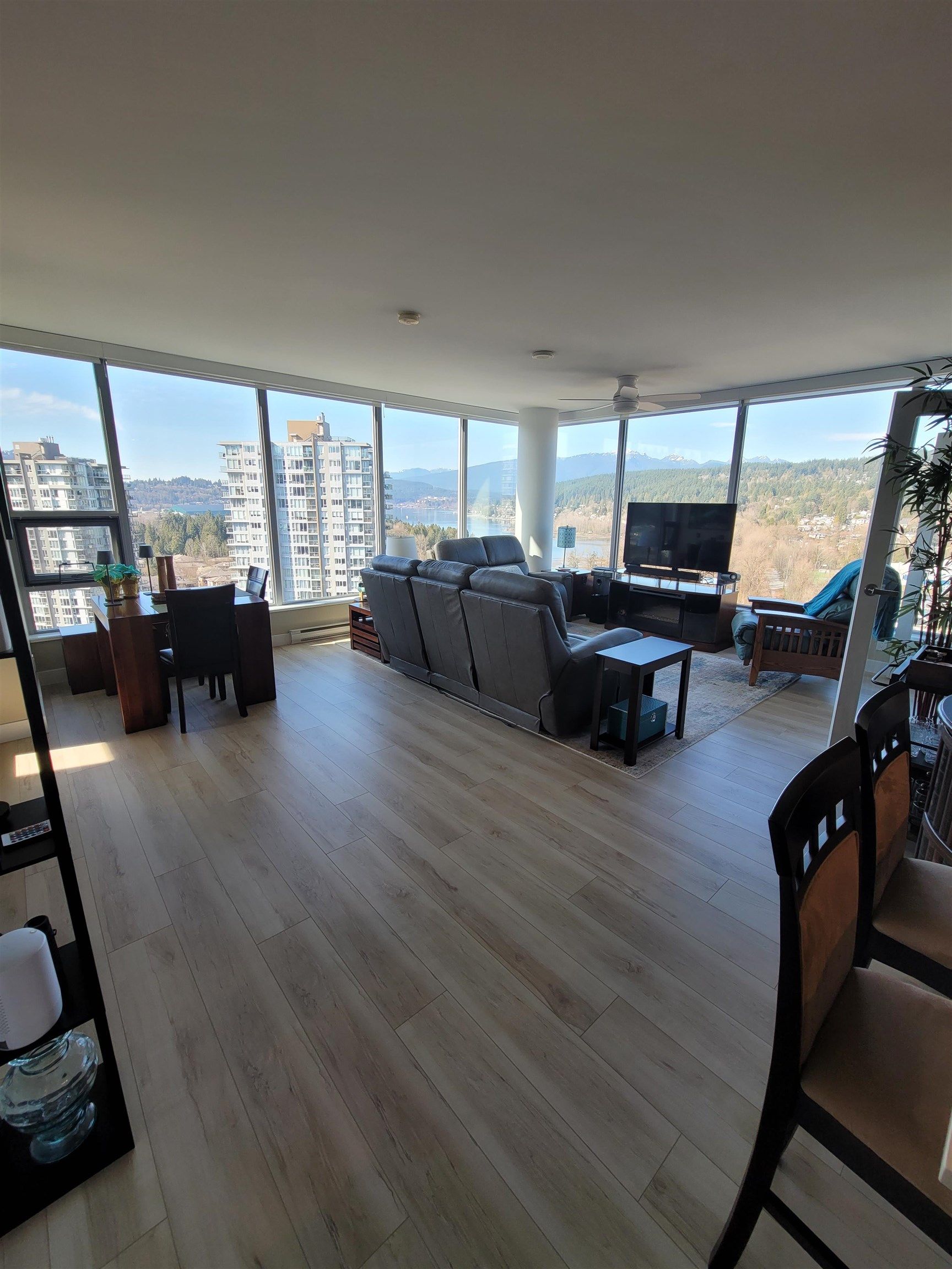 Apartment for rent in Port Moody, Port Moody, 2102 301 Capilano Road, 263118779 | Realtylink.org