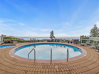 Apartment for sale in White Rock, South Surrey White Rock, 102 15025 Victoria Avenue, 263118788 | Realtylink.org