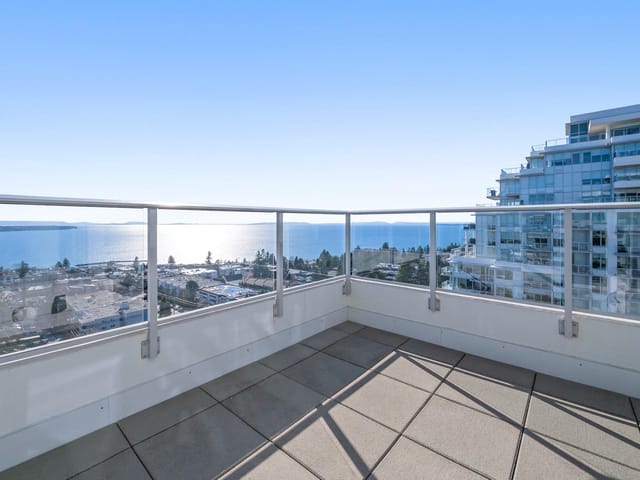 Apartment for sale in White Rock, South Surrey White Rock, 1304 1441 Johnston Street, 263118866 | Realtylink.org