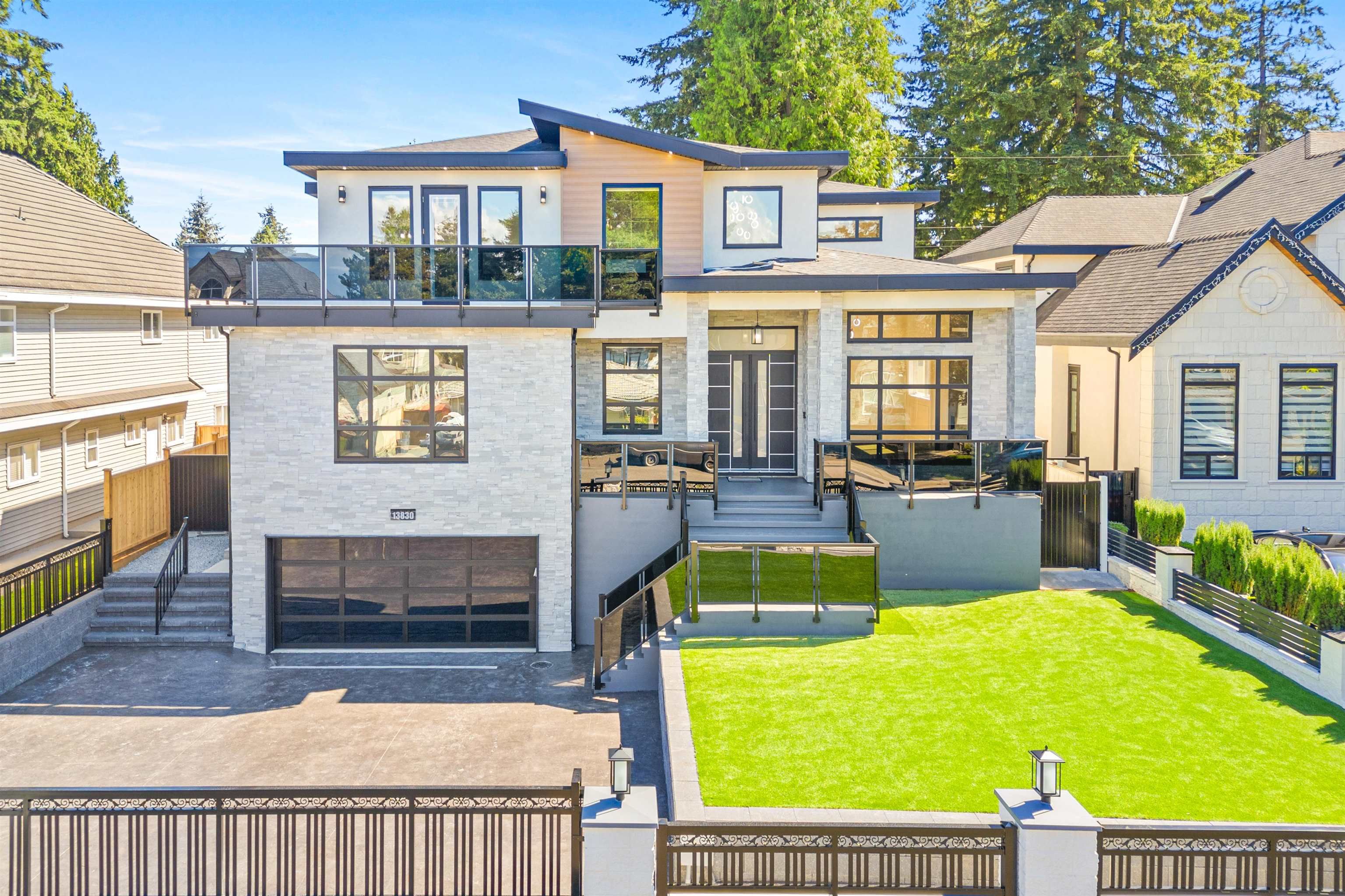 House for sale in Surrey, Surrey, 13830 78a Avenue, 263118948 | Realtylink.org