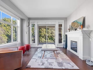 Apartment for sale in Surrey, South Surrey White Rock, 214 15195 36 Avenue, 263119002 | Realtylink.org