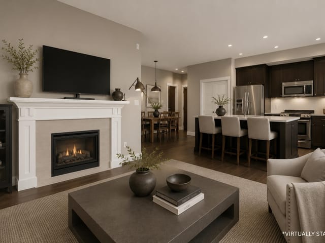 Apartment for sale in Surrey, South Surrey White Rock, 214 15195 36 Avenue, 263119002 | Realtylink.org
